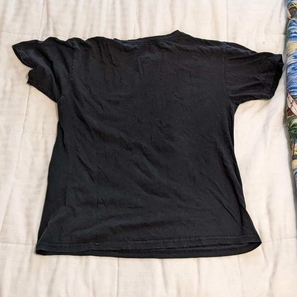 𝅺dr. Who & the Daleks graphic tee size small
